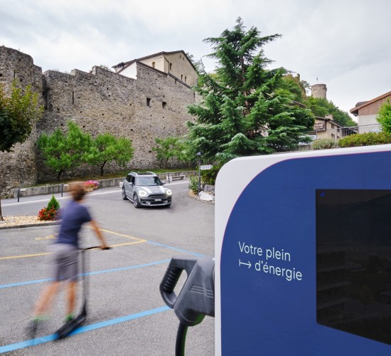Genedis - Mobilité électrique - Bornes de recharge
